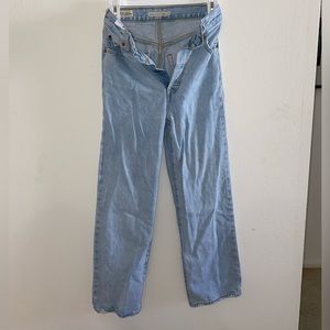 Waterless Sustainable Light Wash Straight-cut High Wasted Levi’s Jeans